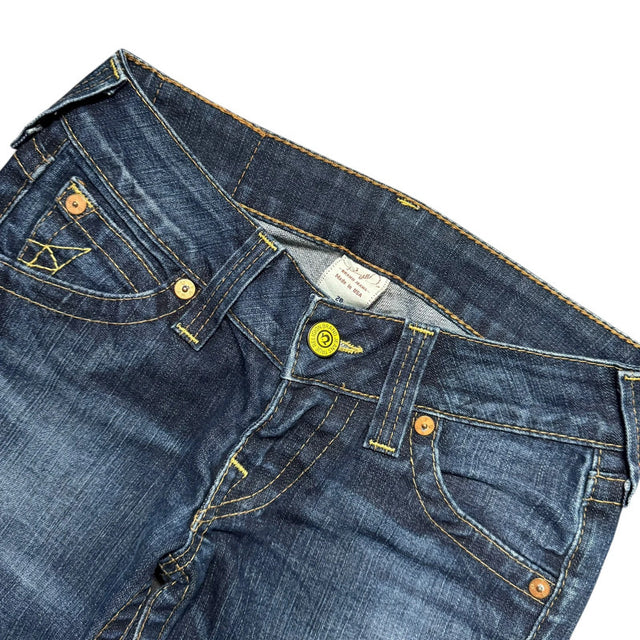 True Religion straight leg low waist women designer jeans(w26)