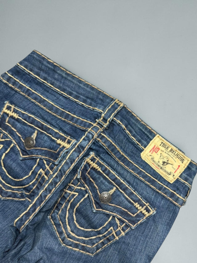 True Religion straight leg low waist women designer jeans(w26)
