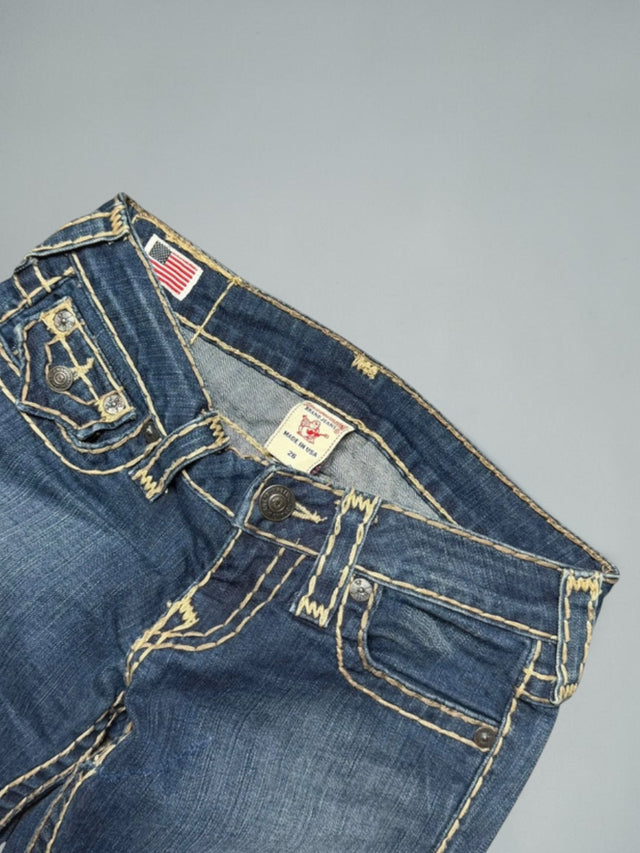 True Religion straight leg low waist women designer jeans(w26)